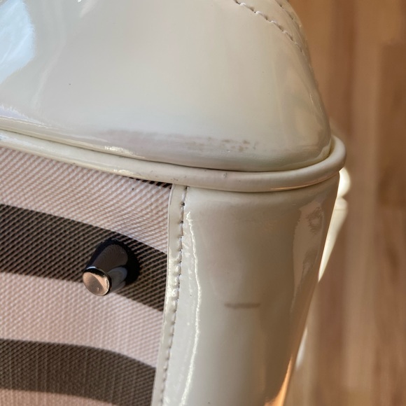 💯Auth. 💕BURBERRY💕 SMALL NAPIER Handbag - Picture 12 of 14